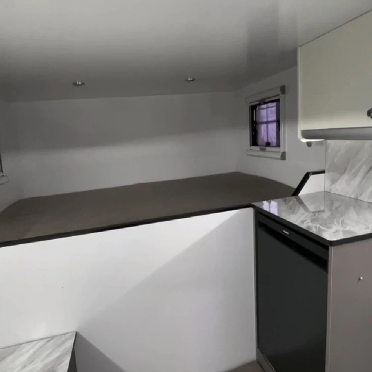 Spacious Travel Trailer Pickup Camper Caravan, Experience Maximum Comfort On The Road